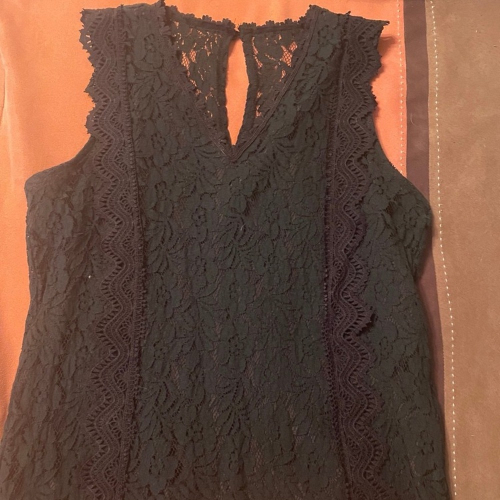 Sleeveless blouse